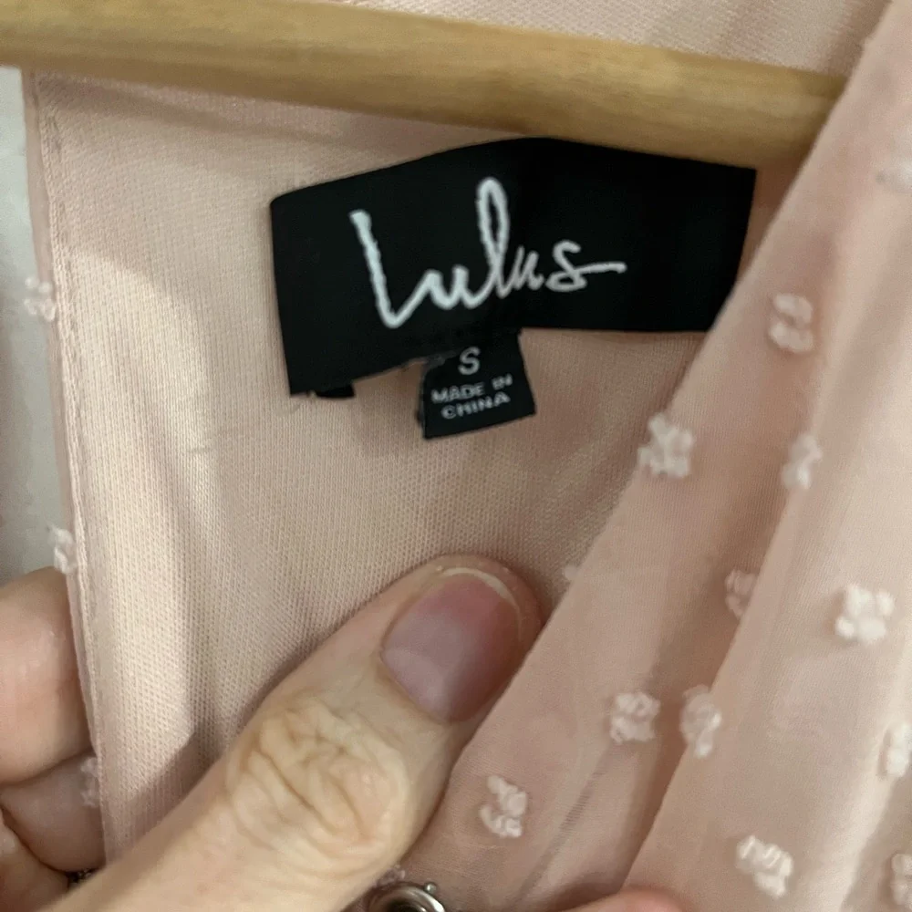 Lulus Elegant Blush Pink Long Sleeve Short Romper Size Small - Picture 2 of 6